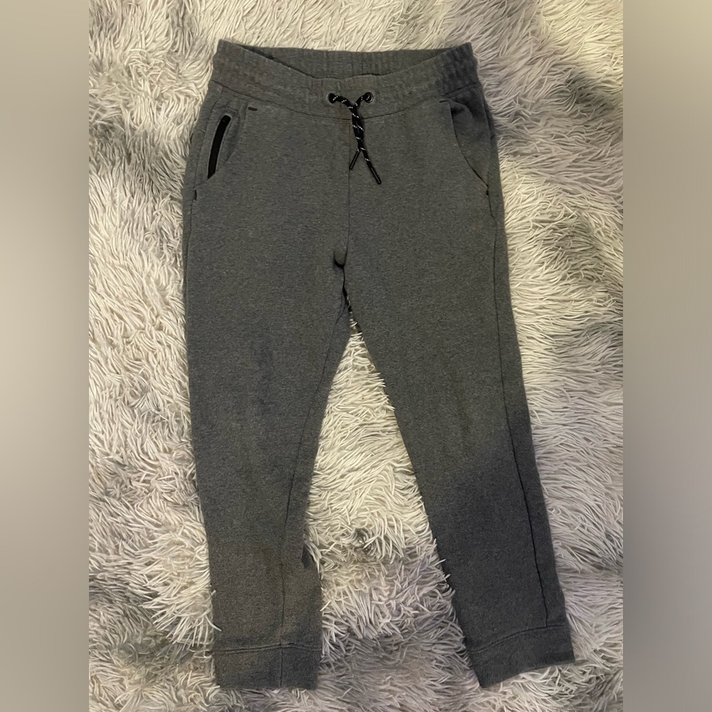 Grey Members Park Jogger Sweatpants. Size boys Large.